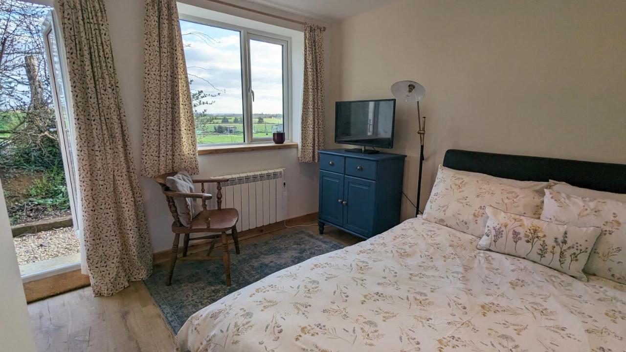 Meadow View Studio Apartamento Gillingham  Exterior foto